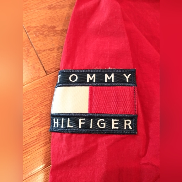 Tommy Hilfiger Spellout Jacket. VTG. 90's. Excellent Condition. Size XL - Picture 7 of 12